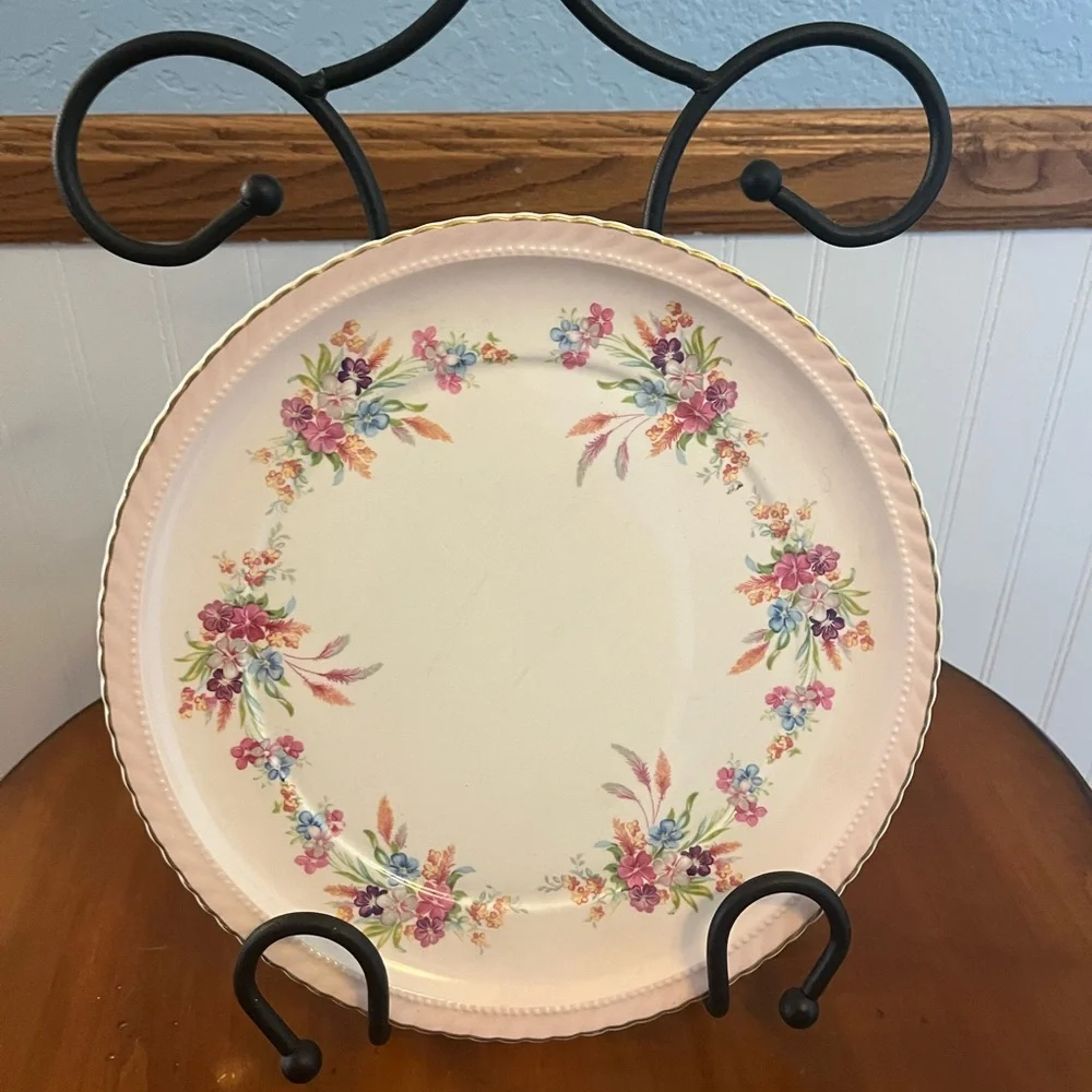 Elegant‎ Cream and Pink Floral Dinnerware